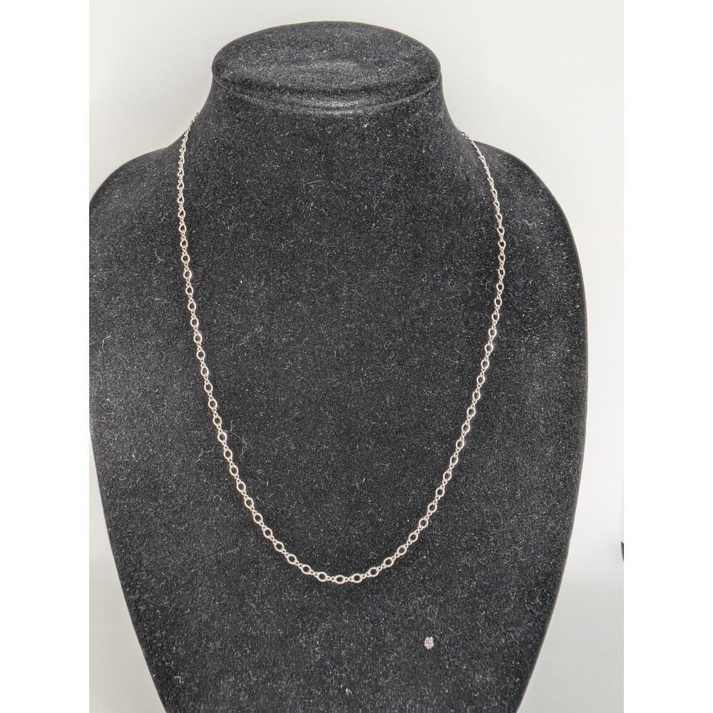 James Avery Sterling Silver 925 Medium Oval Twisted Chain Charm Necklace 24''